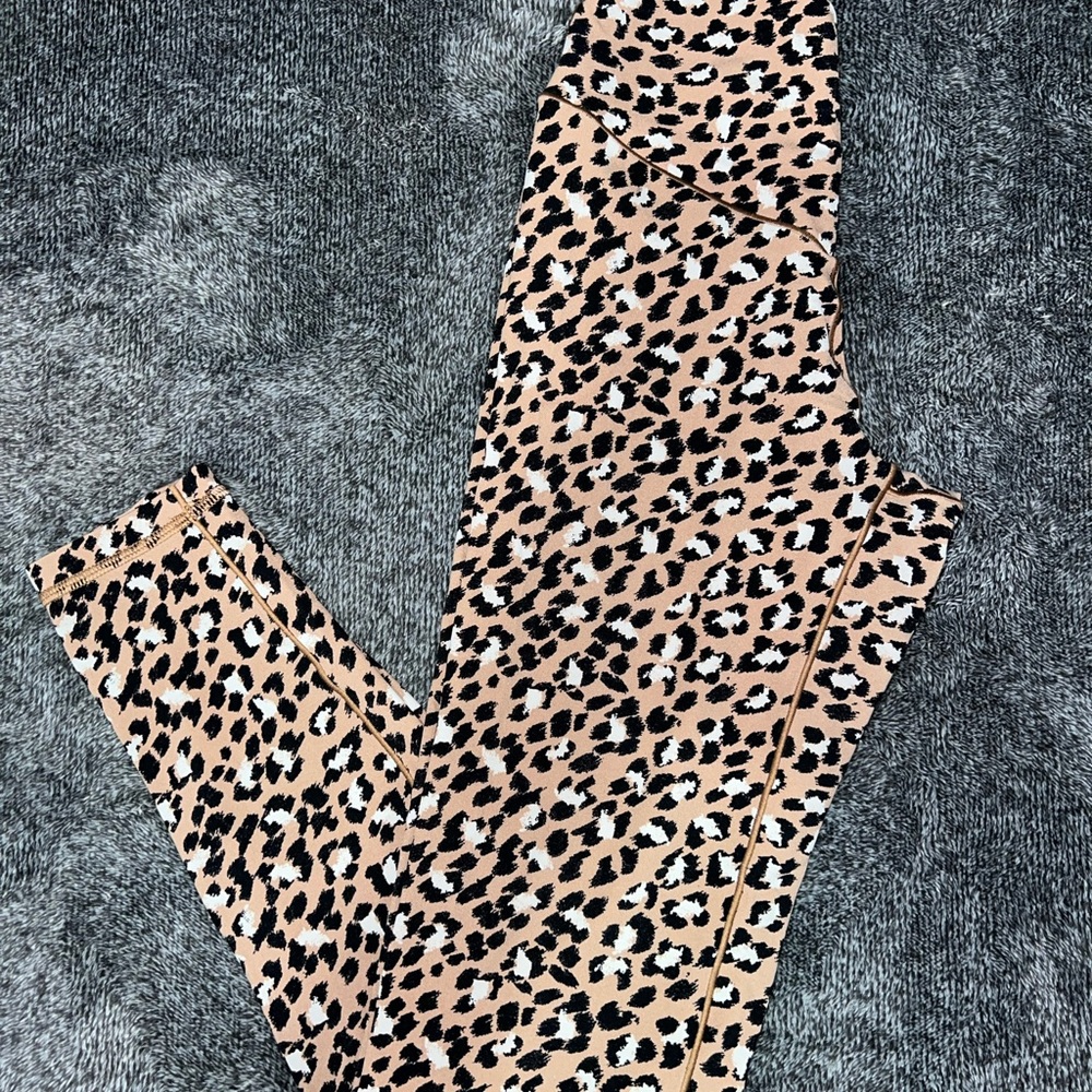 Aerie Real Me Crossover Cheetah Print Leggings